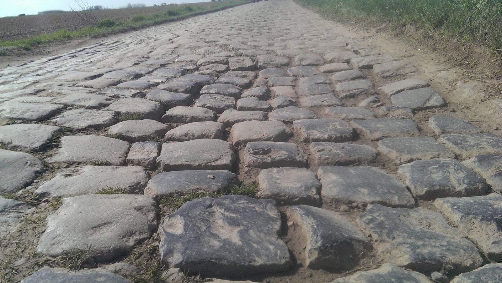 30 Years on the Cobbles: A 1996 Retrospective From Flanders & Paris-Roubaix