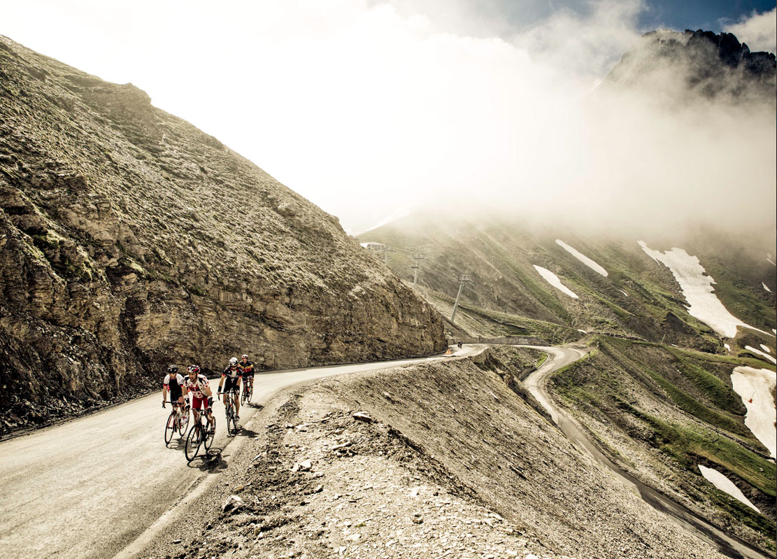 Reaching the Clouds - Photo book of 50 famous climbs