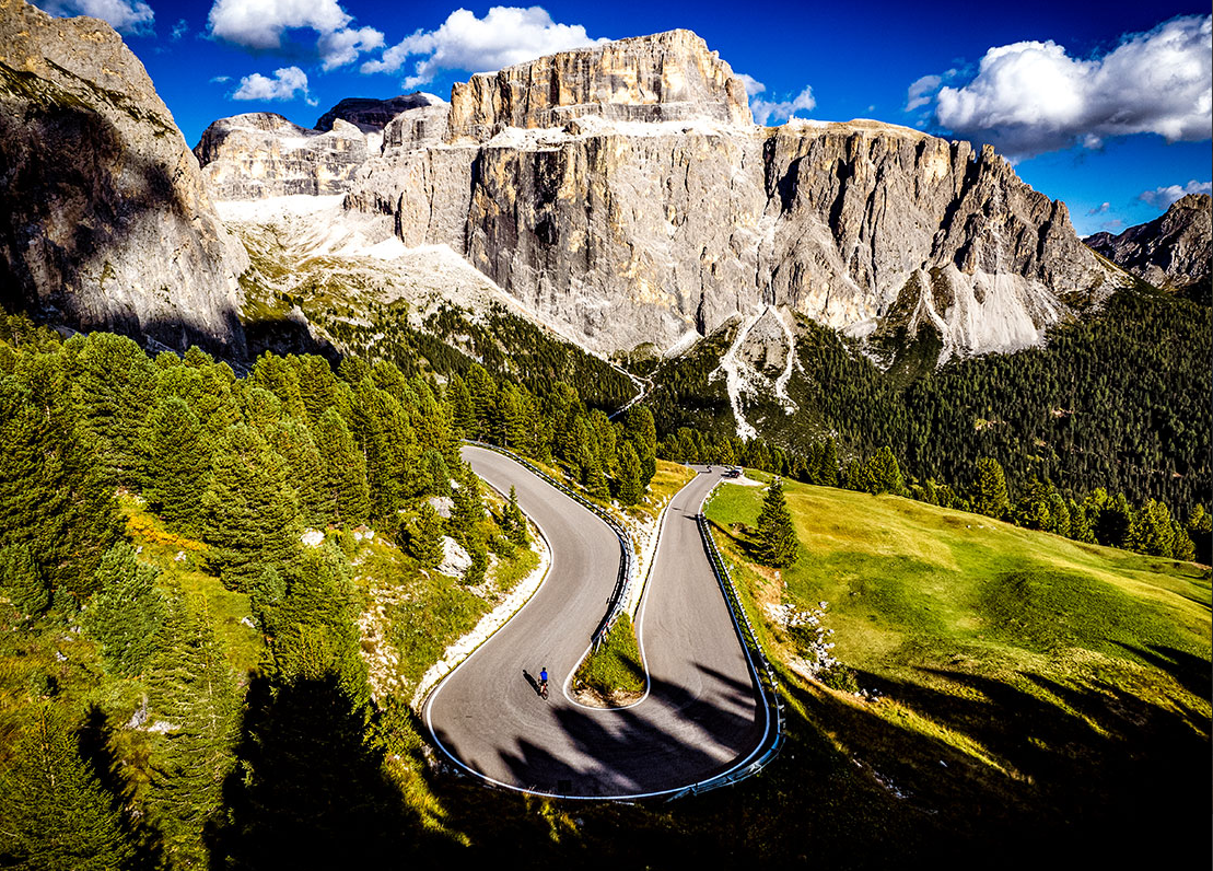 Reaching the Clouds - Photo book of 50 famous climbs